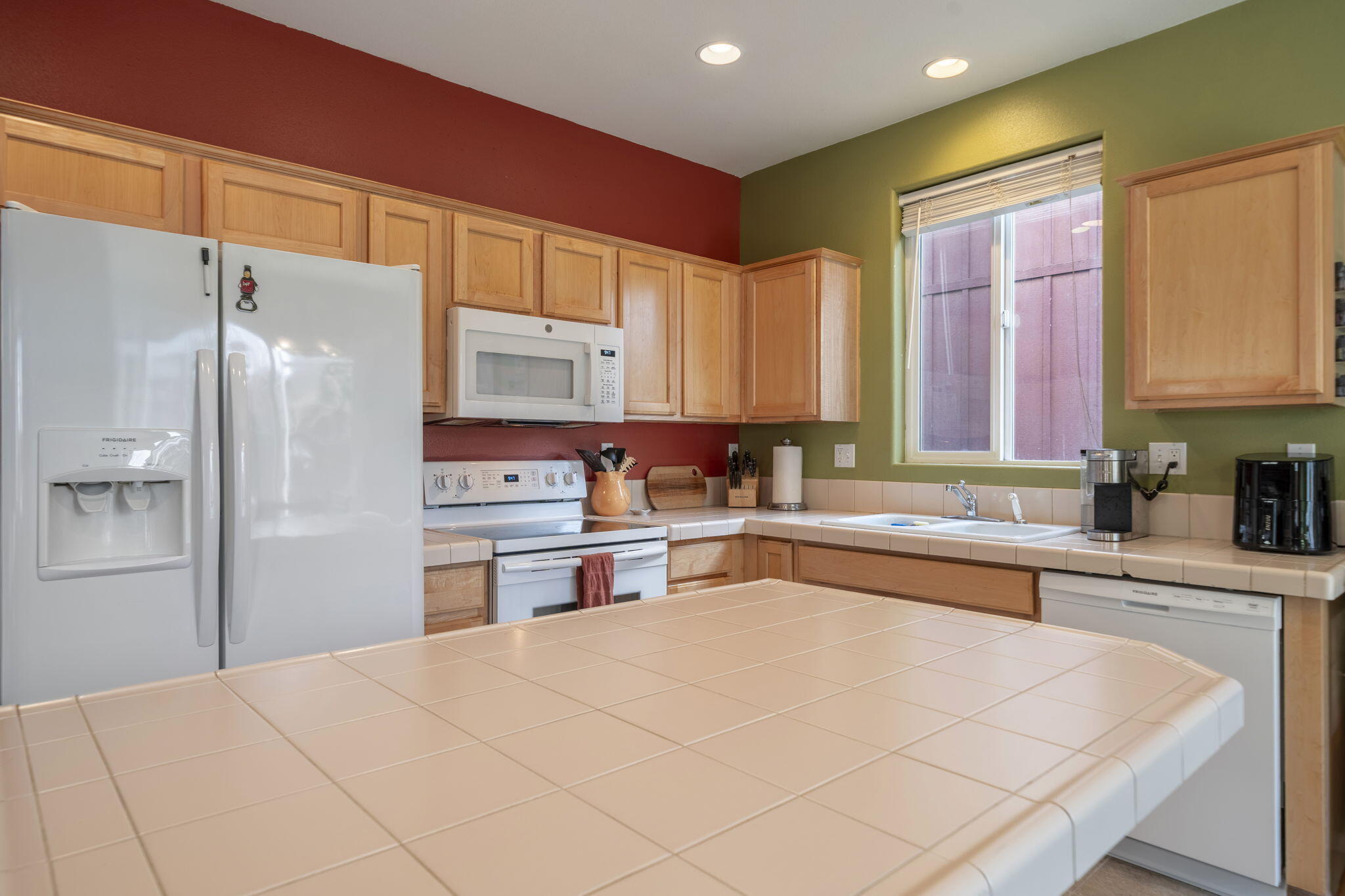 2891 Northeast Sedalia Loop Bend, OR 97701 - Photo 19 of 53 Kitchen