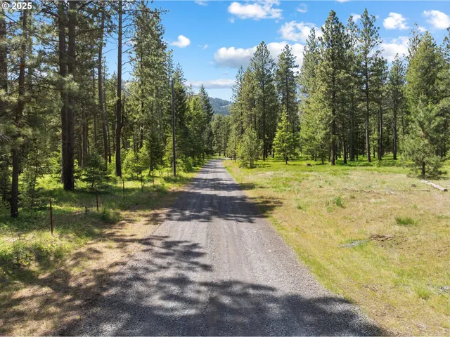 a view of an outdoor space with a lake view