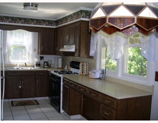 588 Morgantown Road Uniontown, PA 15401 - Photo 5 of 18 Kitchen.