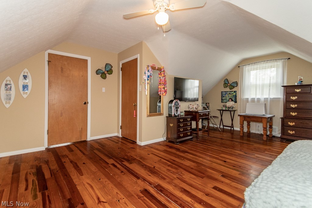 1243 Blanchester Road Lyndhurst, OH 44124 - Photo 21 of 35