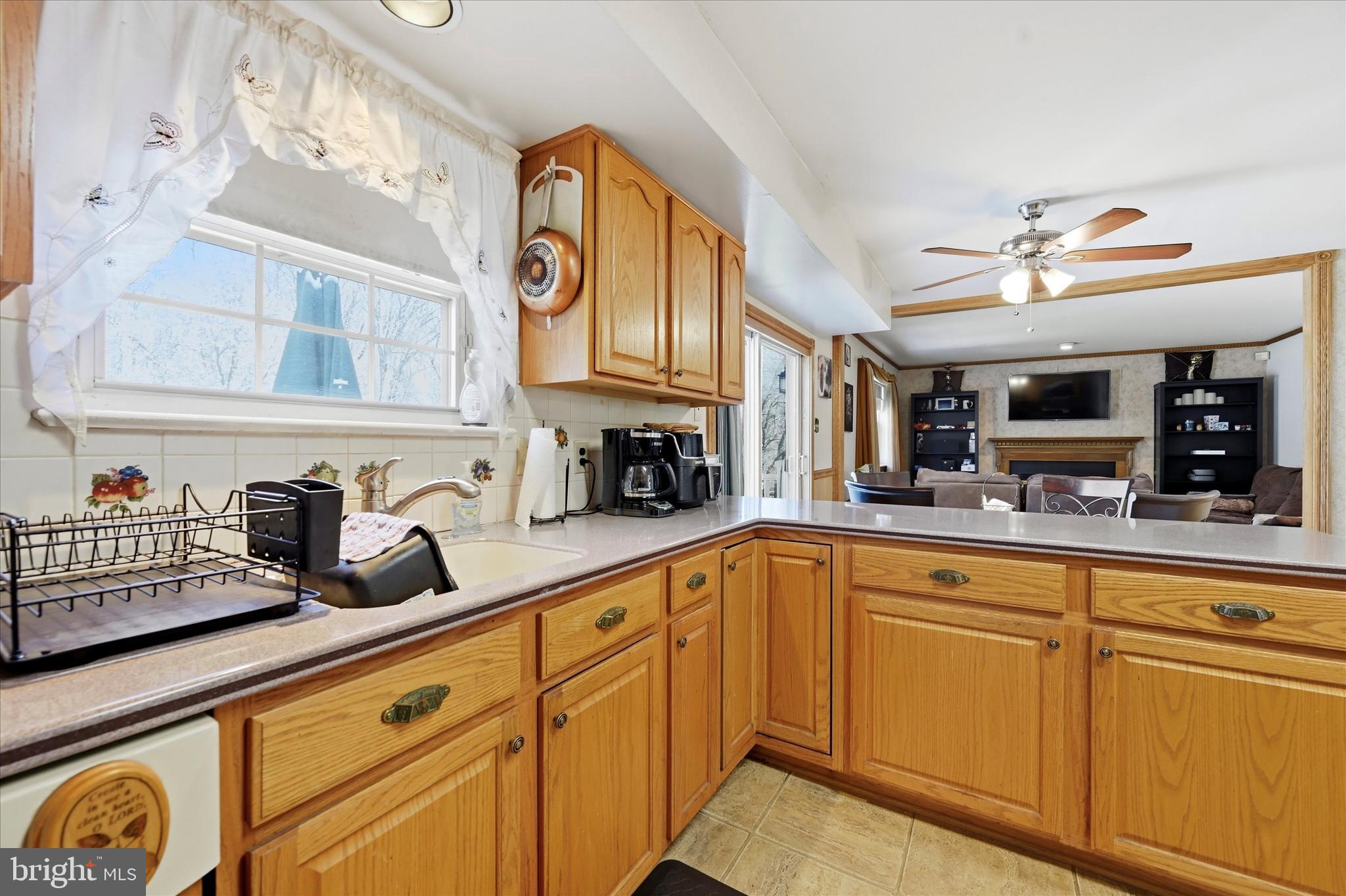 4305 Riders Lane Upper Chichester, PA 19061 - Photo 13 of 49 Kitchen