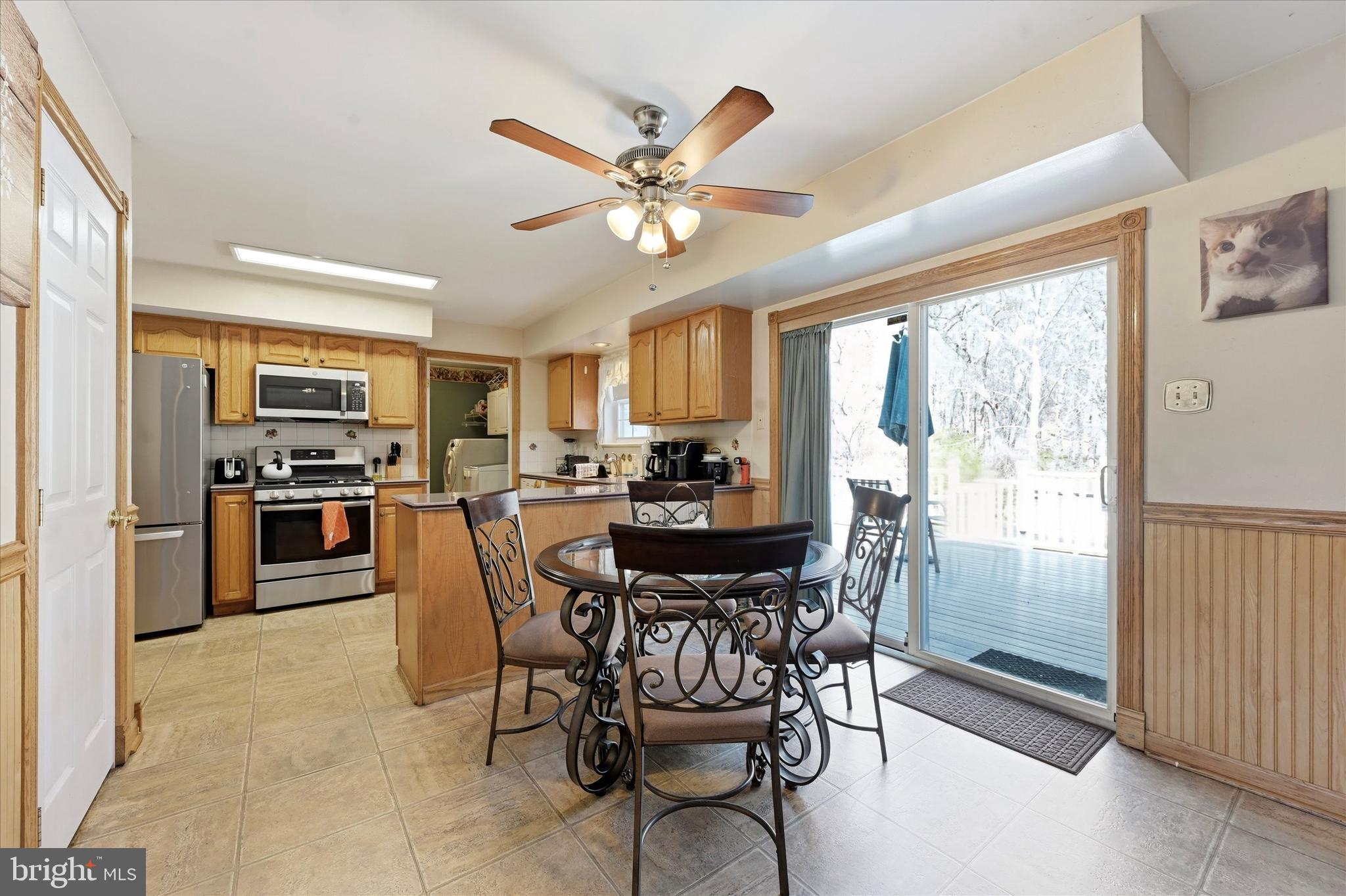 4305 Riders Lane Upper Chichester, PA 19061 - Photo 16 of 49 Dining Area