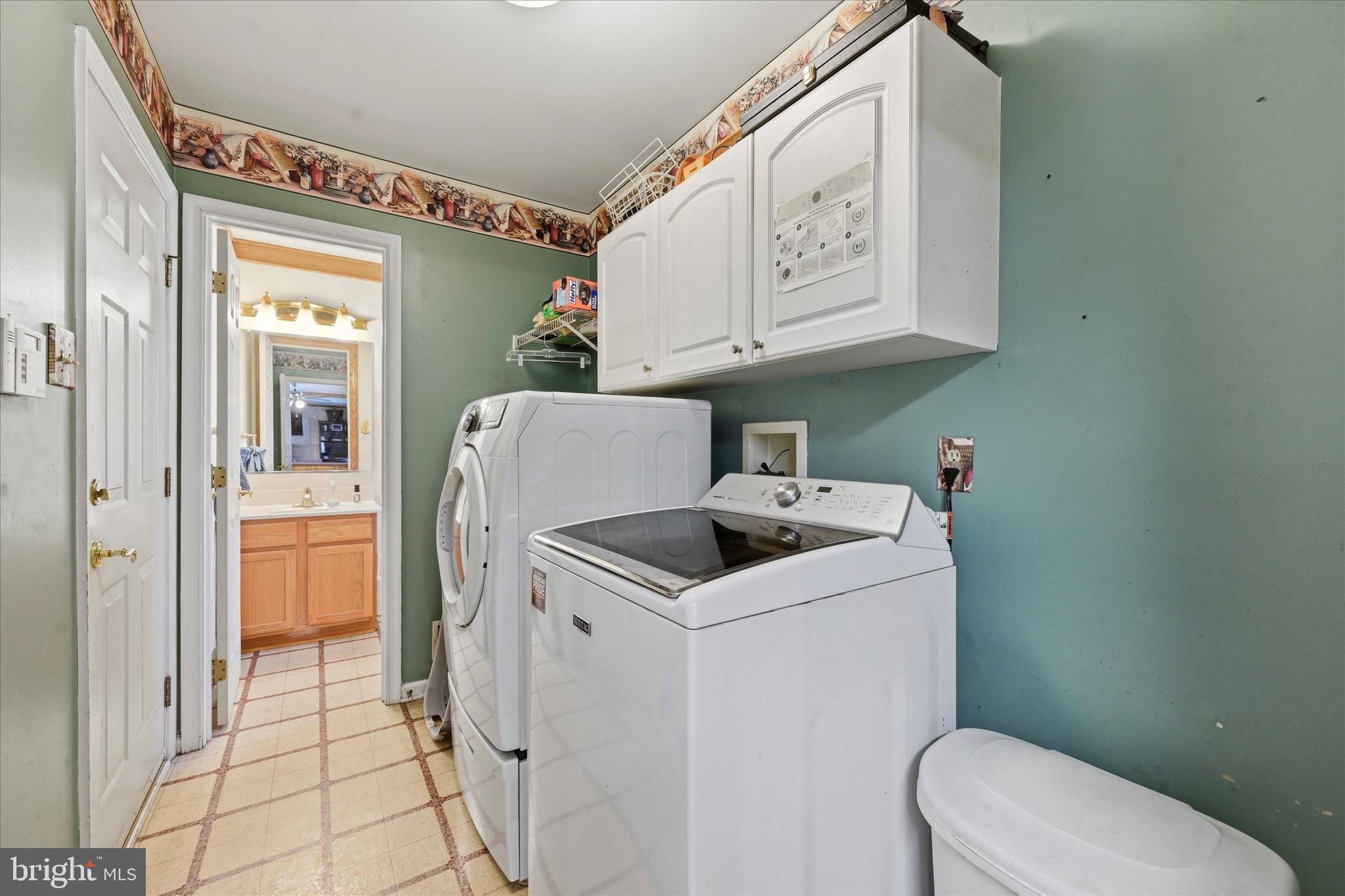 4305 Riders Lane Upper Chichester, PA 19061 - Photo 32 of 49