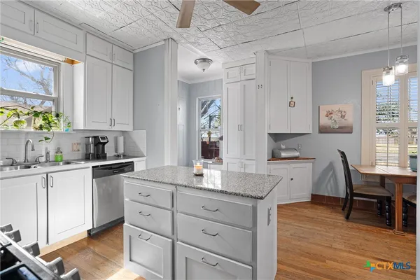 $325,000 | 1543 West Clark Street, Bartlett, TX 76511