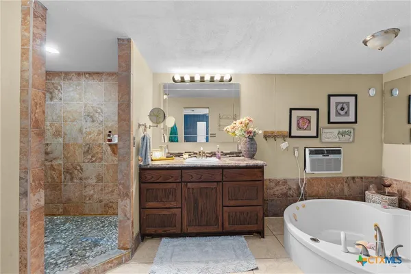 $325,000 | 1543 West Clark Street, Bartlett, TX 76511