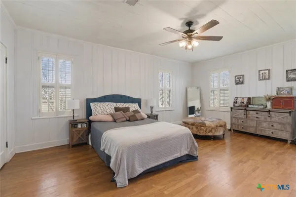 $325,000 | 1543 West Clark Street, Bartlett, TX 76511