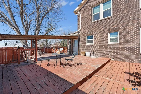 $325,000 | 1543 West Clark Street, Bartlett, TX 76511