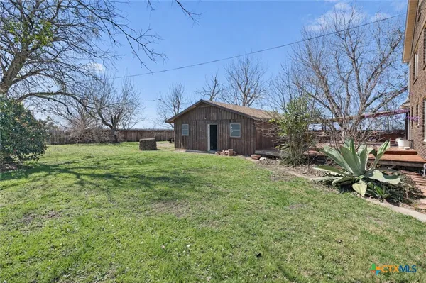 $325,000 | 1543 West Clark Street, Bartlett, TX 76511