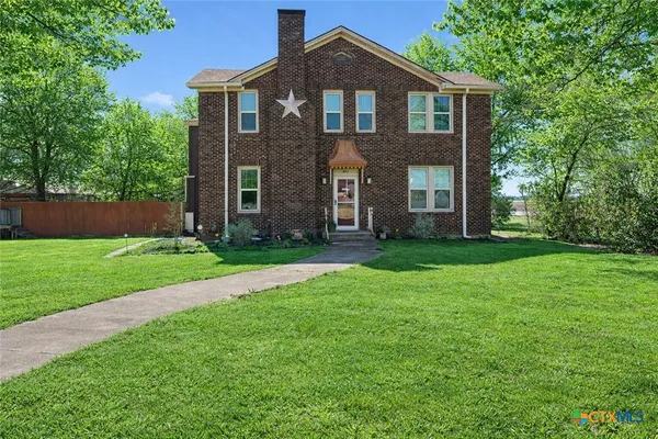 $325,000 | 1543 West Clark Street, Bartlett, TX 76511
