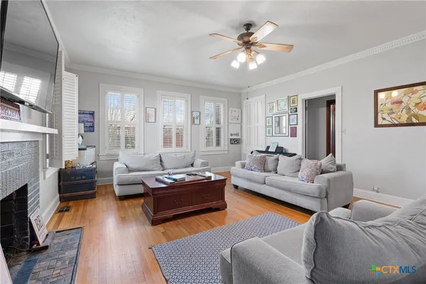 $325,000 | 1543 West Clark Street, Bartlett, TX 76511