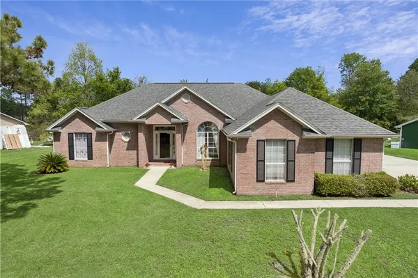 $316,000 | 136 Lake Jordan Boulevard, Kingsland, GA 31548