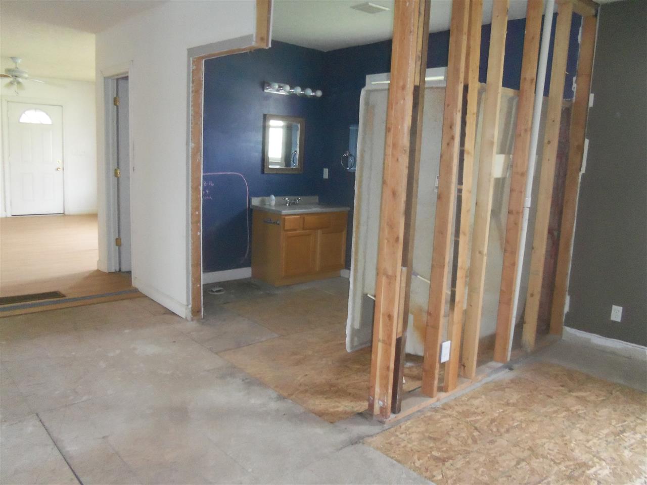 6498 Old National Road Knightstown, IN 46148 - Photo 4 of 19 Gallery Image 4