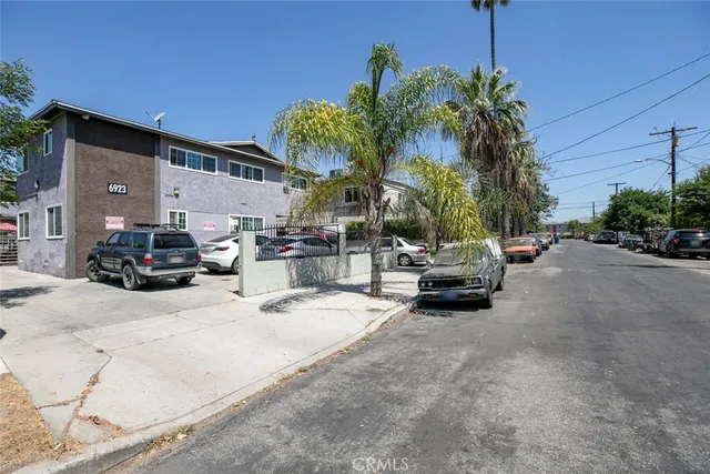 $1,499,950 | 6923 Ben Avenue, North Hollywood, CA 91605