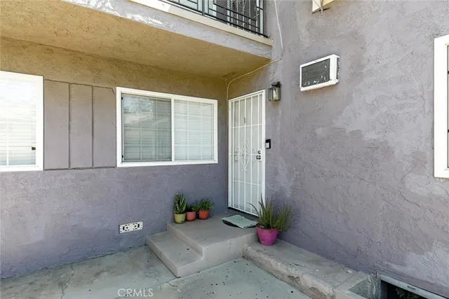 $1,499,950 | 6923 Ben Avenue, North Hollywood, CA 91605