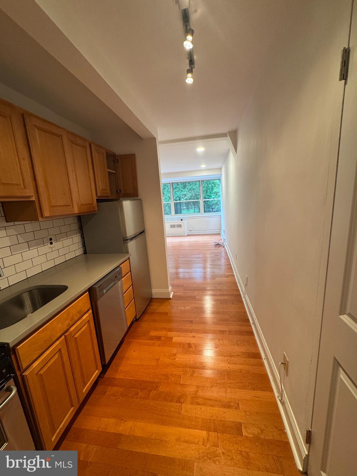 1810 Rittenhouse Square, Unit 313 Philadelphia, PA 19103 - Photo 2 of 28