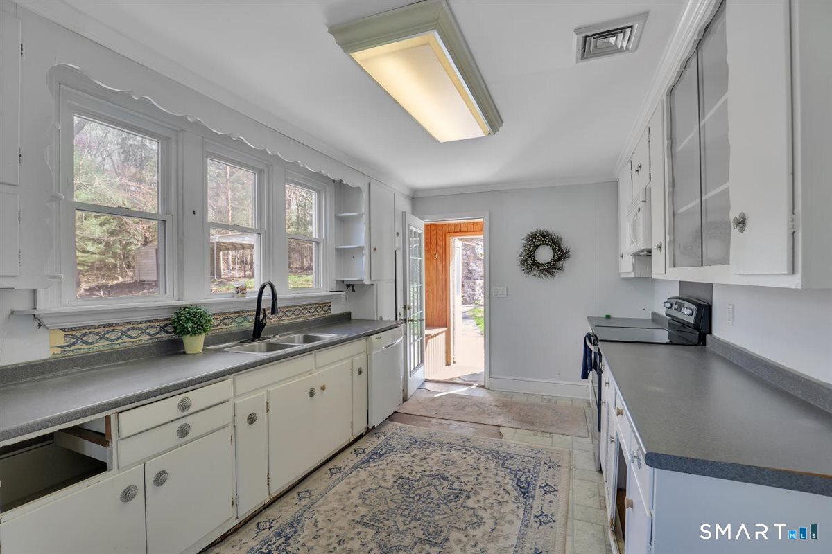 14 Scovill Road, Unit A Wolcott, CT 06716 - Photo 4 of 26