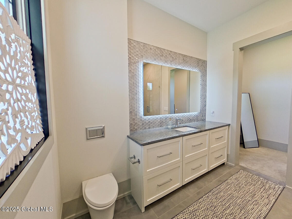 22 Burnham Road Wilton, NY 12831 - Photo 34 of 70 En-Suite