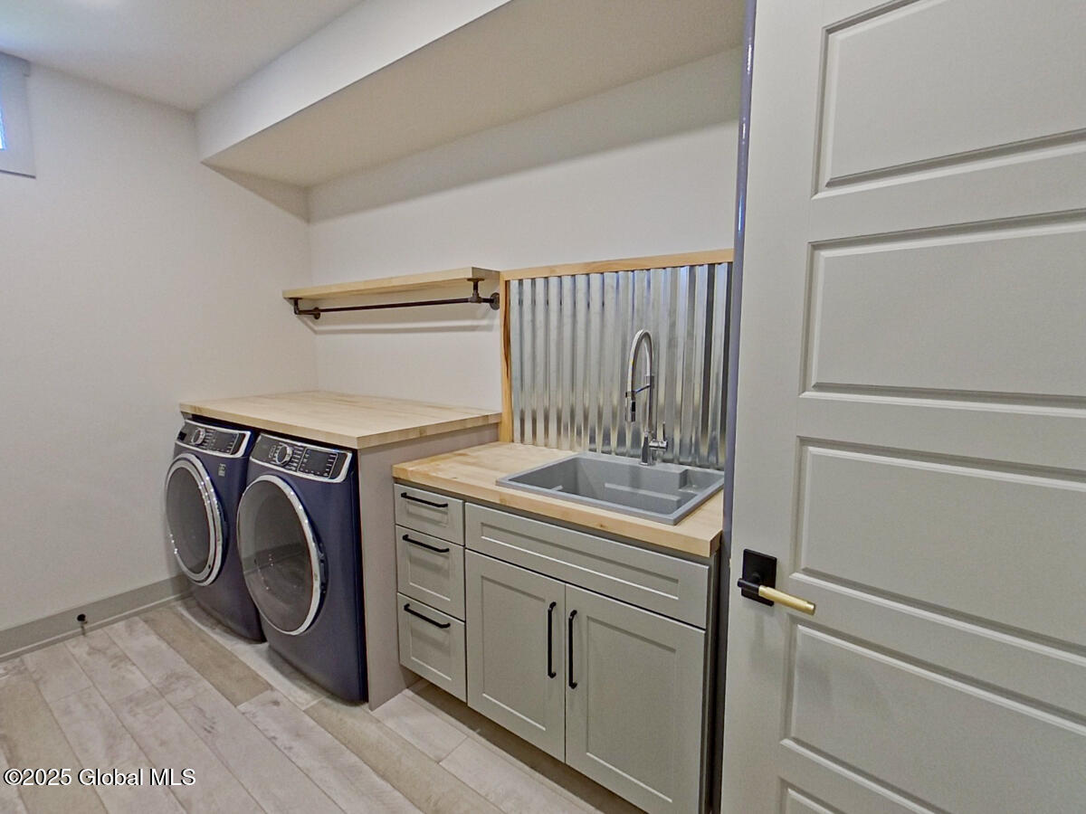 22 Burnham Road Wilton, NY 12831 - Photo 48 of 70 Laundry Room