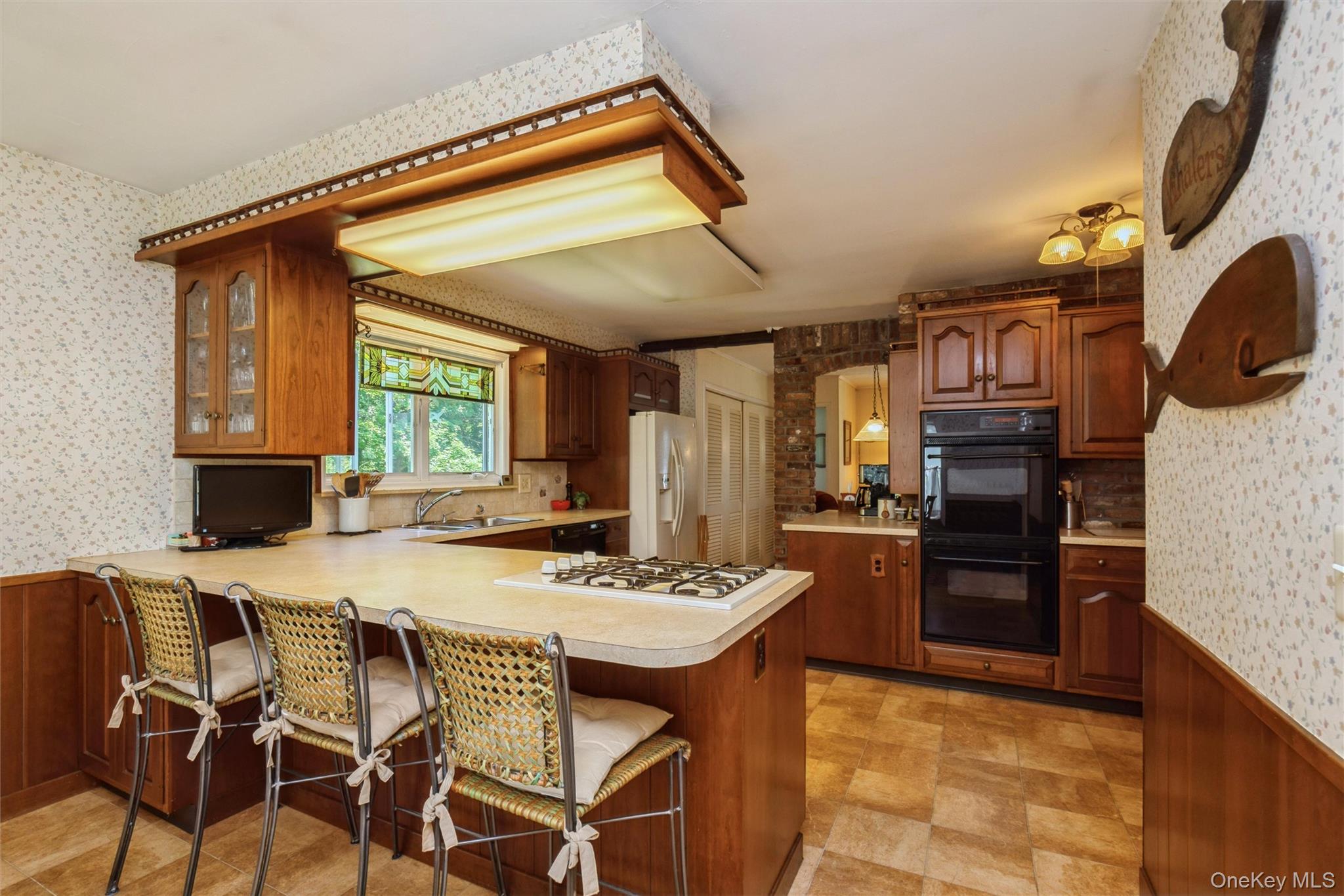 199 North Country Road Port Jefferson, NY 11777 - Photo 8 of 42