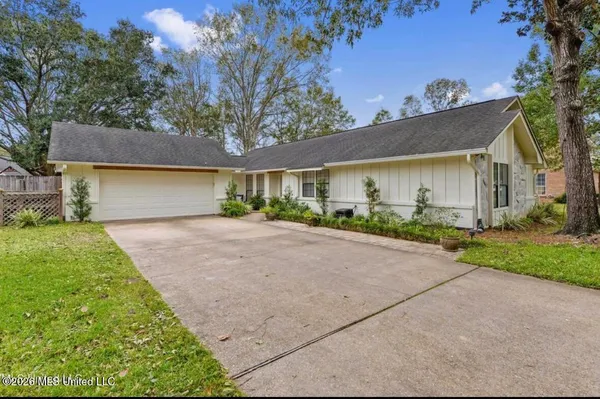 $369,000 | 4004 Breezy Hill Lane, Ocean Springs, MS 39564