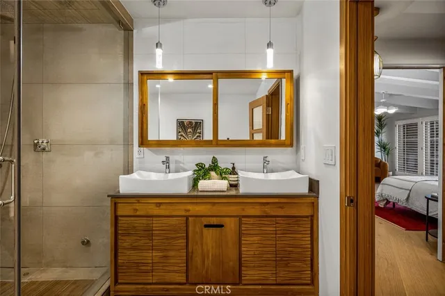 $2,999,000 | 1430 La Perla Avenue, Long Beach, CA 90815