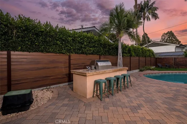 $2,999,000 | 1430 La Perla Avenue, Long Beach, CA 90815