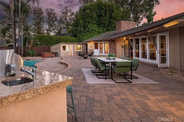 $2,999,000 | 1430 La Perla Avenue, Long Beach, CA 90815