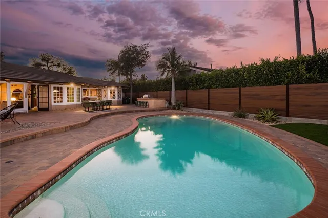 $2,999,000 | 1430 La Perla Avenue, Long Beach, CA 90815