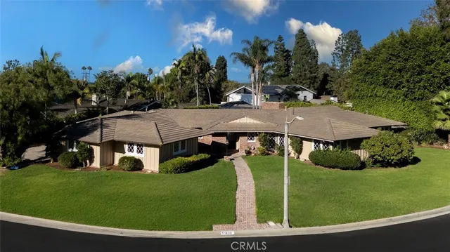 $2,999,000 | 1430 La Perla Avenue, Long Beach, CA 90815