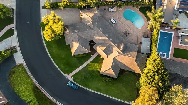 $2,999,000 | 1430 La Perla Avenue, Long Beach, CA 90815