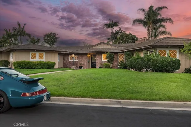 $2,999,000 | 1430 La Perla Avenue, Long Beach, CA 90815