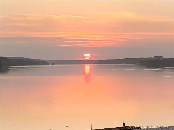 $384,000 | 70 Sunrise Ridge Drive, Unit 633, Sunrise Beach, MO 65079