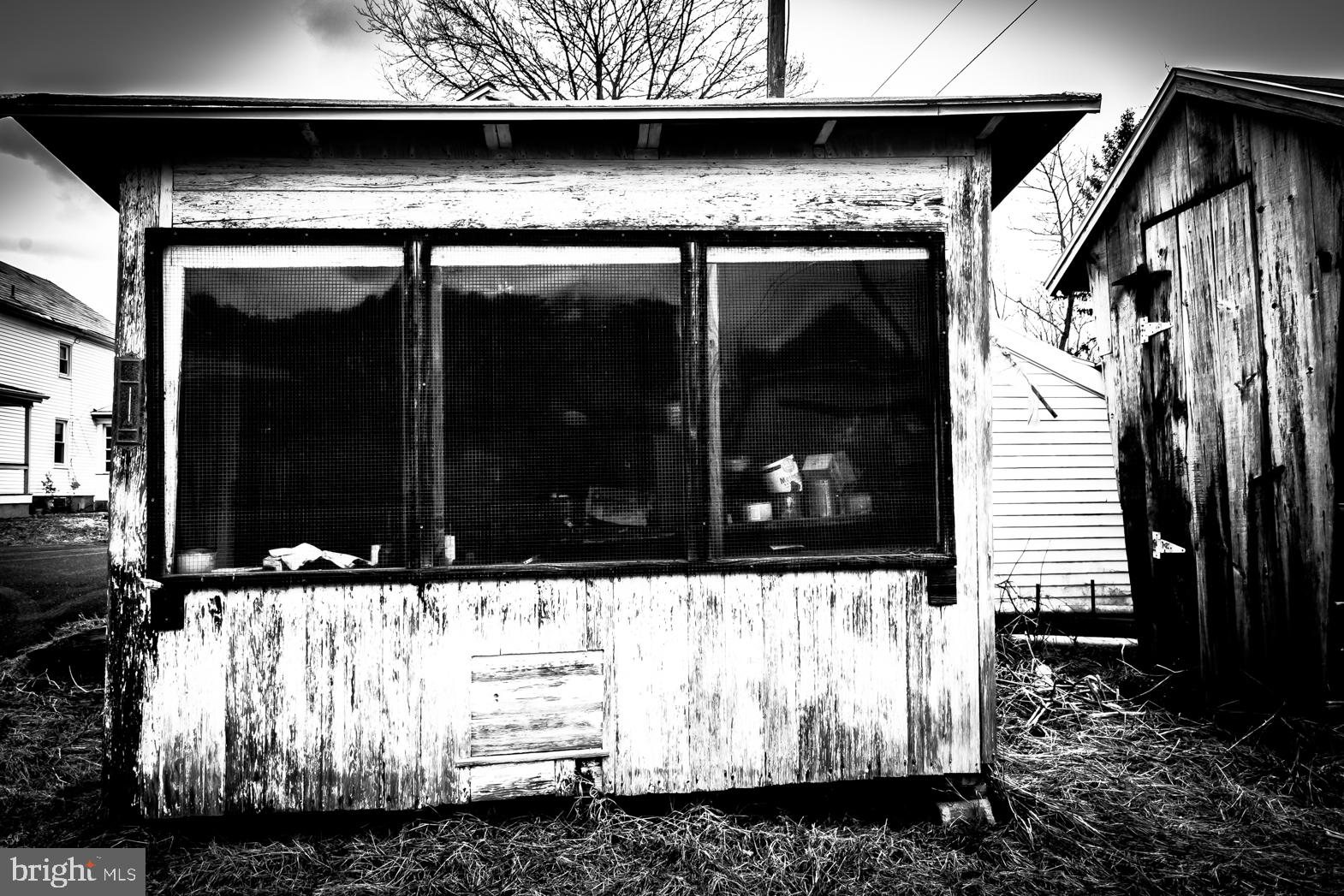 250 Extonville Road Allentown, NJ 08501 - Photo 49 of 61 Artist's Classic Portrait: Storage