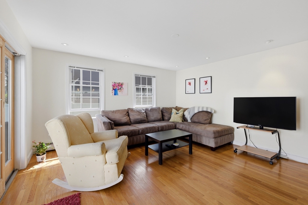 15 Ellison Road Lexington, MA 02421 - Photo 7 of 32 Gallery Image 7