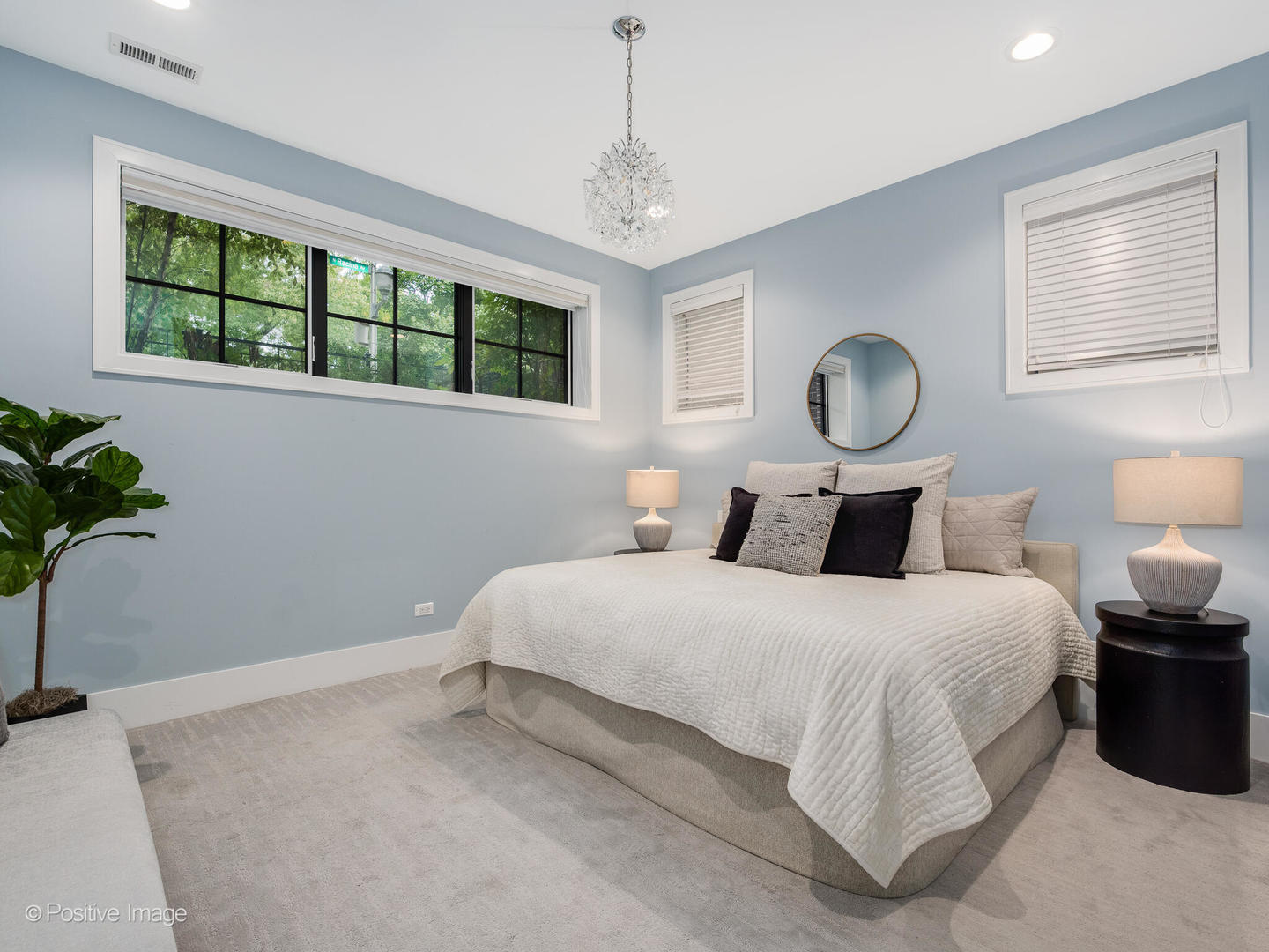 3227 North Racine Avenue, Unit 1 Chicago, IL 60657 - Photo 15 of 29 Gallery Image 15