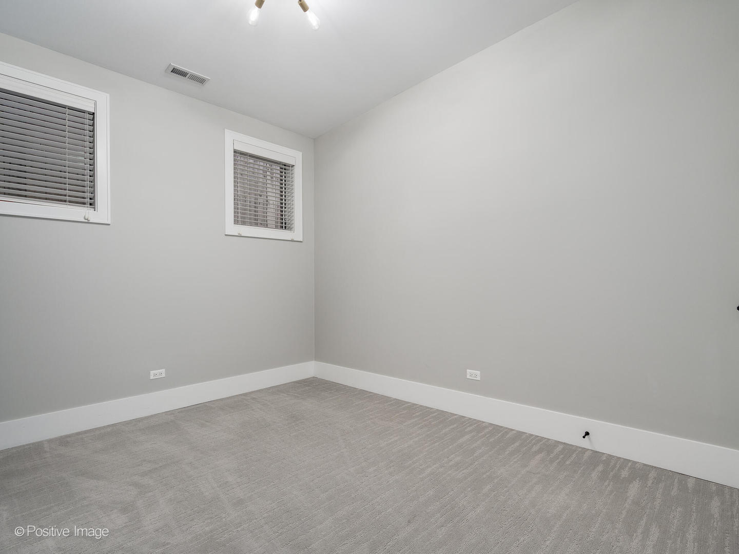 3227 North Racine Avenue, Unit 1 Chicago, IL 60657 - Photo 21 of 29 Gallery Image 21