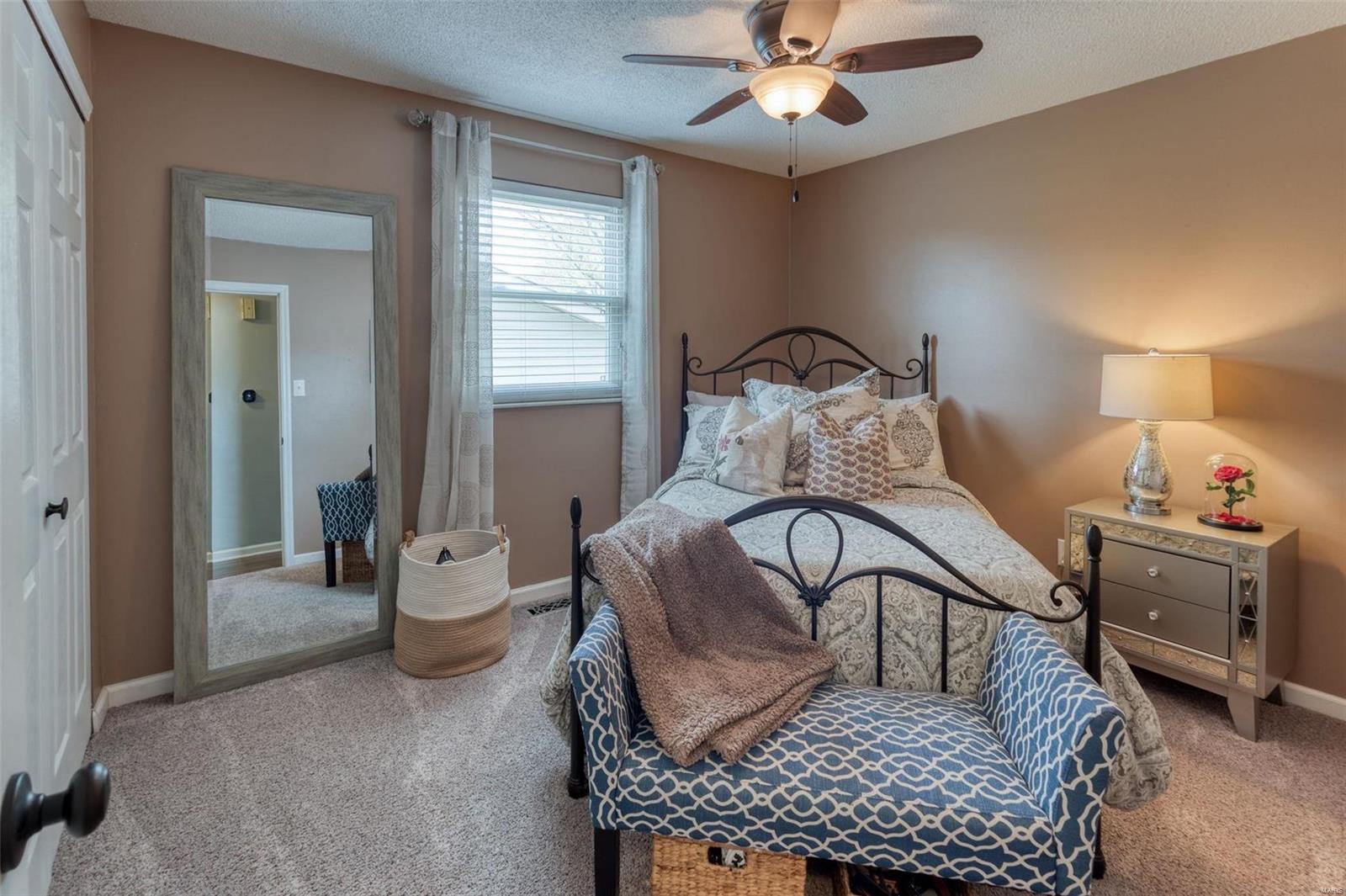 756 Shallowcreek View Manchester, MO 63021 - Photo 19 of 32 Gallery Image 19