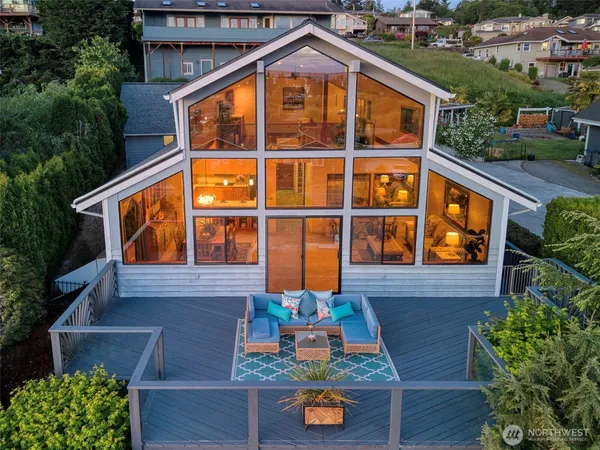 $935,000 | 37788 Hood Canal Drive Northeast, Hansville, WA 98340