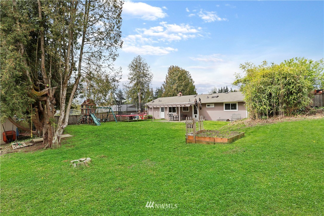 2806 Stafford Way Bothell, WA 98012 - Photo 8 of 24