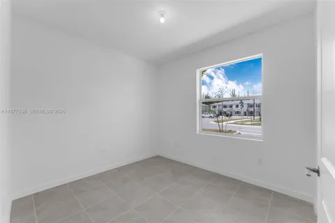 $385,000 | 191 Southeast 11th Avenue, Florida City, FL 33034