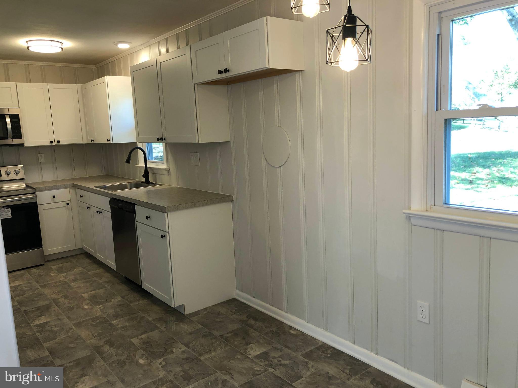 215 Marion Avenue Carlisle, PA 17013 - Photo 13 of 24 Gallery Image 13