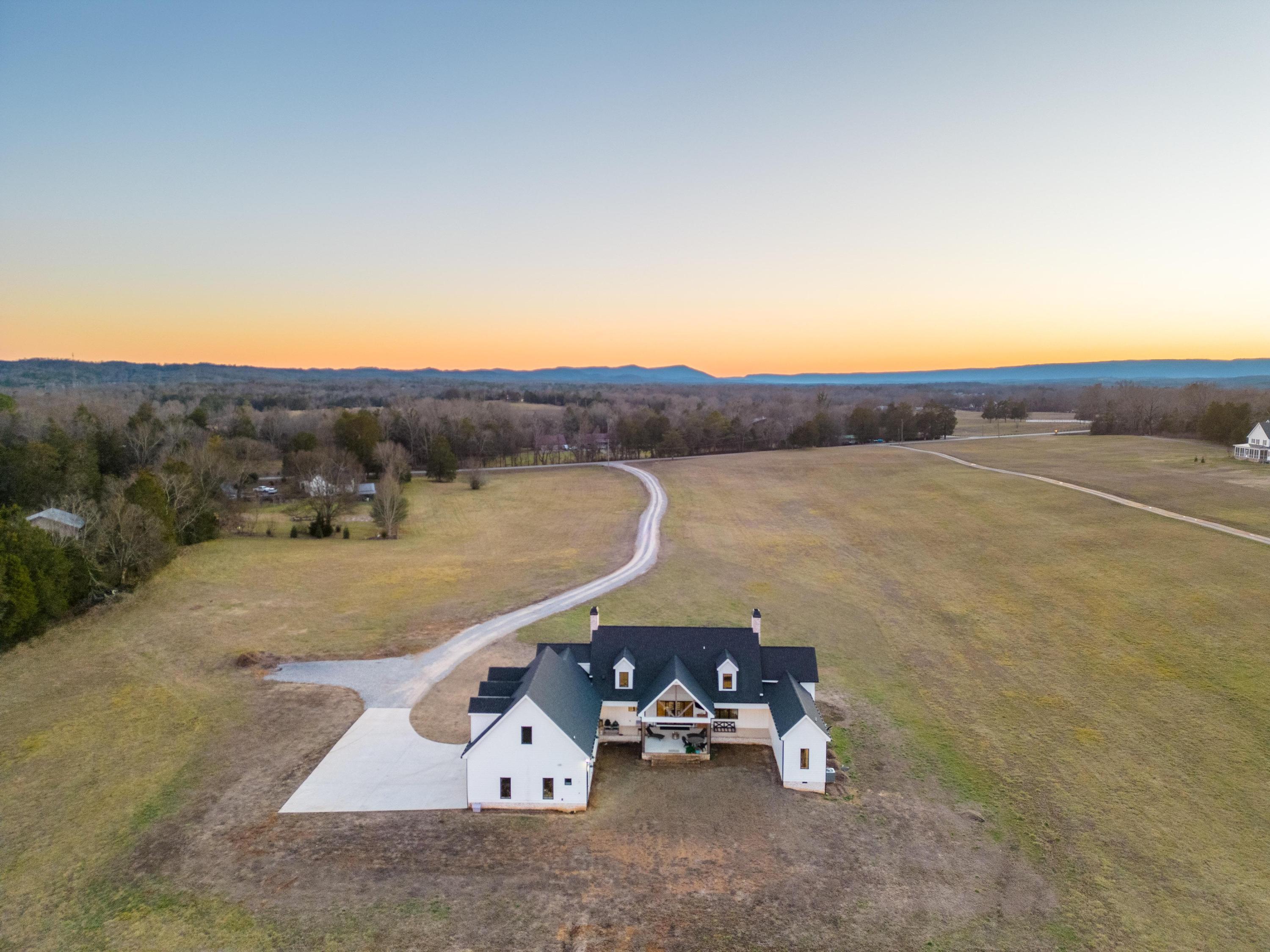 1722 Glass Mill Road Chickamauga, GA 30707 - Photo 5 of 43 2024_01_January_1722_Glass_Mill_Rd_0007