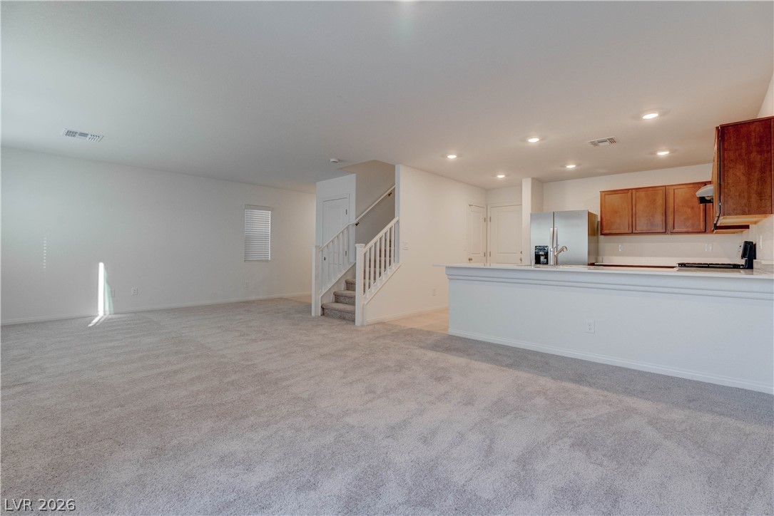 9256 Innot Avenue Las Vegas, NV 89148 - Photo 7 of 34