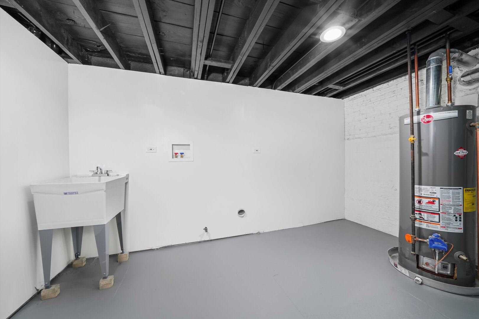 819 East 98th Place Chicago, IL 60628 - Photo 53 of 61