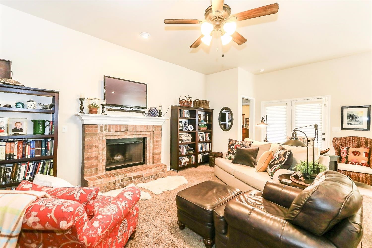 3706 Rochester Avenue Lubbock, TX 79407 - Photo 3 of 10 Living Room