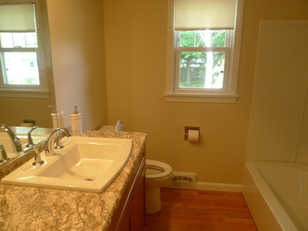 560 Plumtree Road Springfield, MA 01118 - Photo 16 of 21