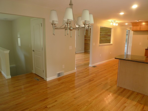 560 Plumtree Road Springfield, MA 01118 - Photo 10 of 21
