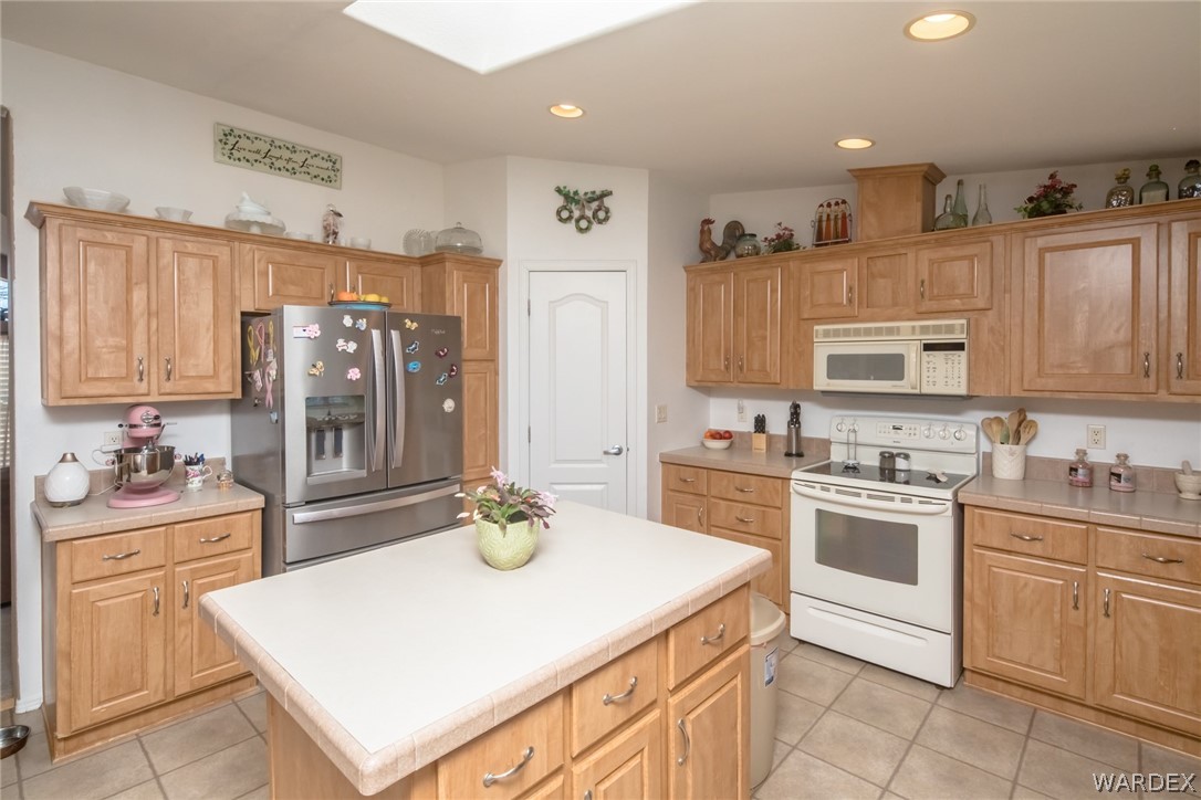 4713 Ehrenberg Road Golden Valley, AZ 86413 - Photo 21 of 50
