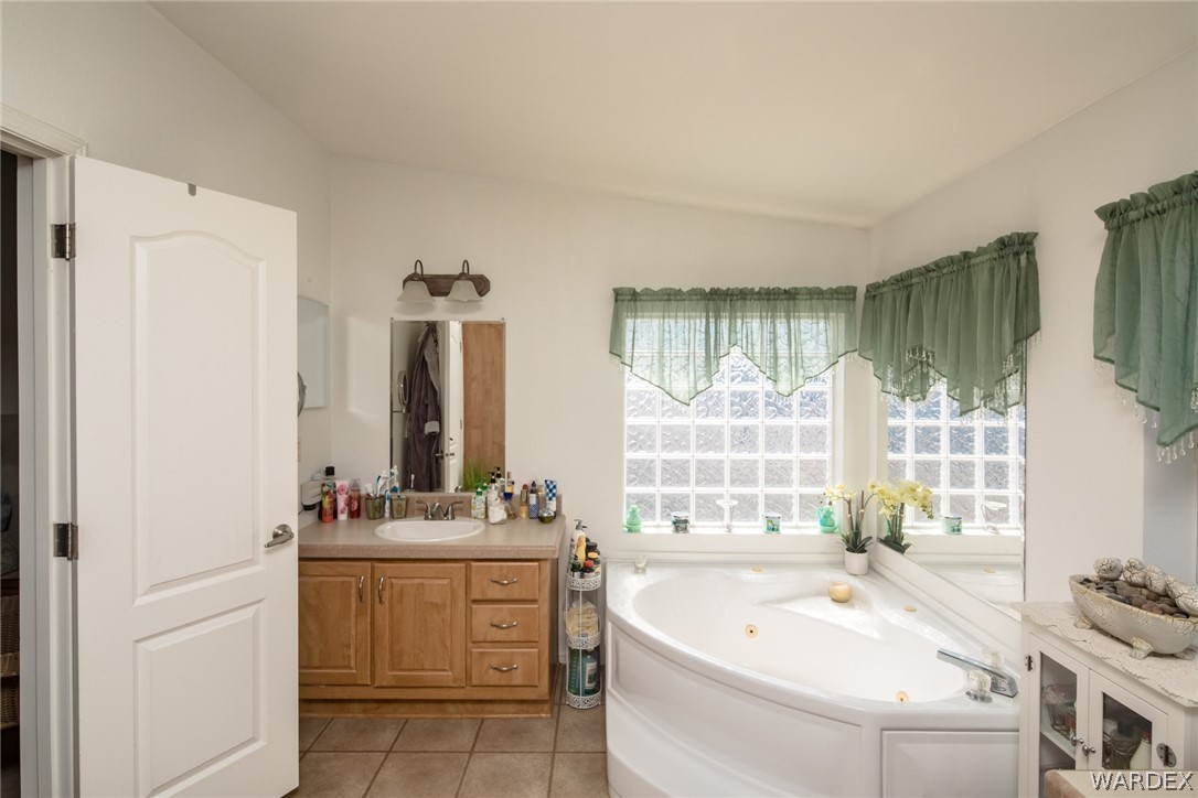 4713 Ehrenberg Road Golden Valley, AZ 86413 - Photo 30 of 50