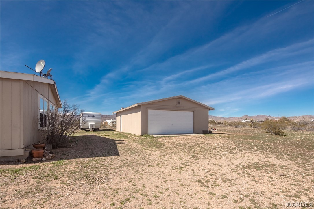 4713 Ehrenberg Road Golden Valley, AZ 86413 - Photo 3 of 50